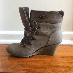 Winter boots